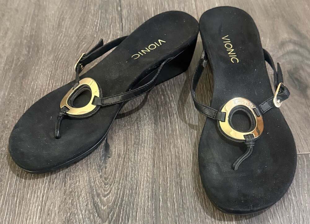 Vionic Black Wedge Thong Sandals Gold Accent Orthotic Comfort Size 8.5